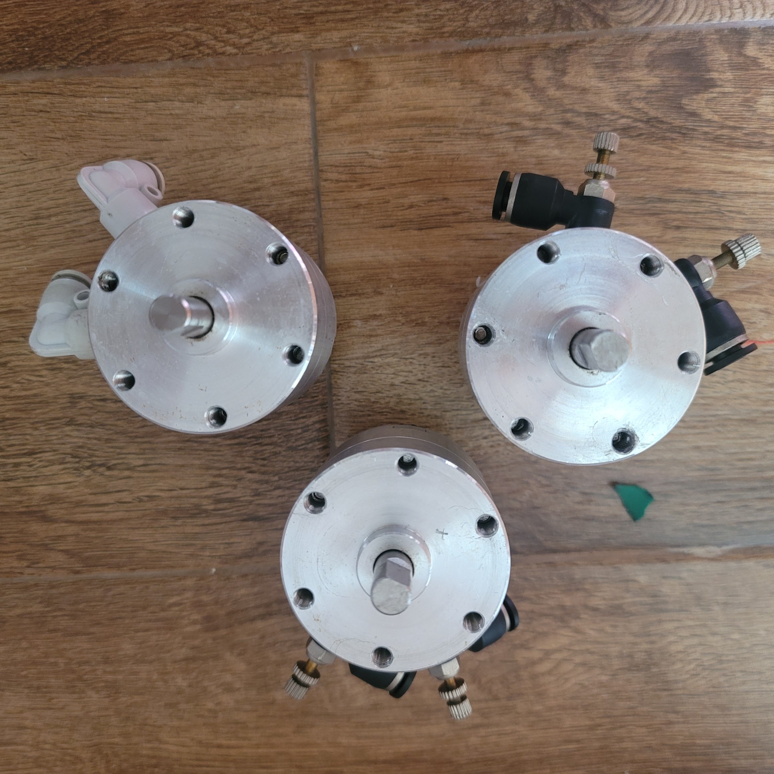 cdrb2bw30-180s 2.jpg